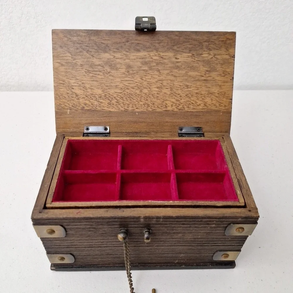Vintage MCM Wood Brass Jewerly Box Removable Tray Red Velvet Lined 8.5